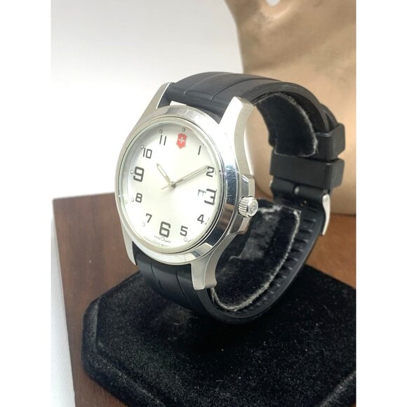 Victorinox Swiss Army Men's Watch 26064.CB Silver Dial Quartz Black Rubber Band - Picture 2 of 14